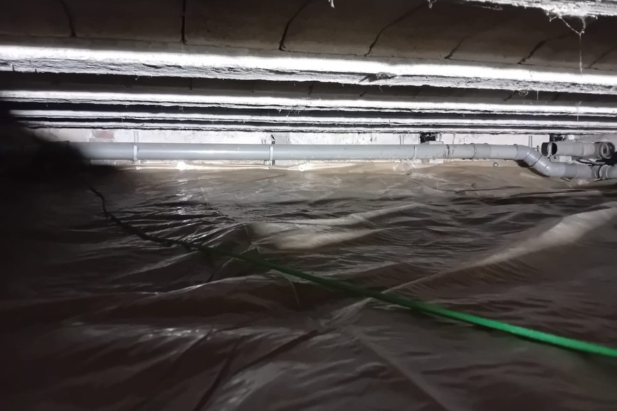 Isolatiemateriaal in een kruipruimte